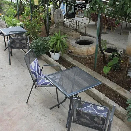 6696a شقة *